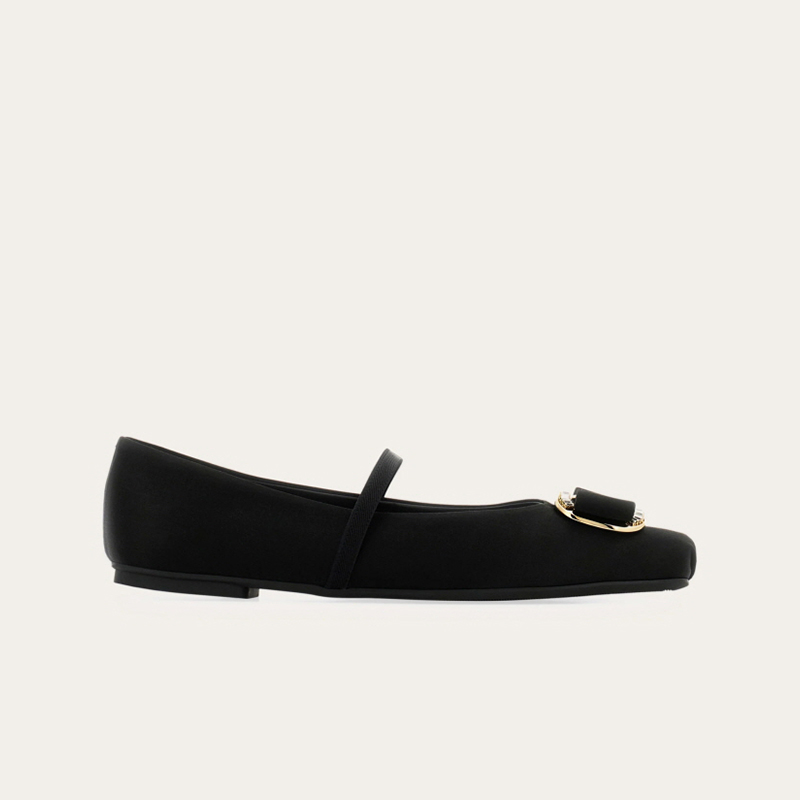 [Ferragamo] ��󰡸� �� �ٶ� �÷���Ʈ �߷� �÷� 01I682 775092