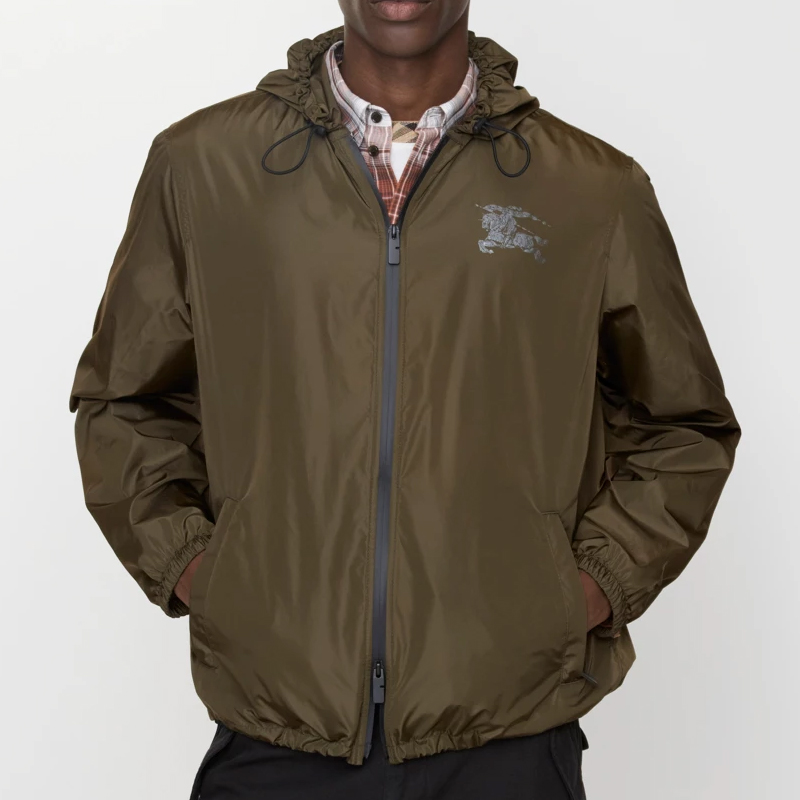 [Burberry] ������ ����Ʈ ���Ϸ� �ĵ� ��Ŷ 81200091