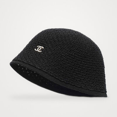 [CHANEL] ���� Ŭ�ν� �� (Cloche Hat) AAC043 B24465 UA491