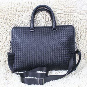 BOTTEGA VENETA �긮�� ���̽� 1022 ���� [�簡��]