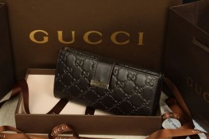 GUCCI 212089 2019