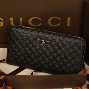 Gucci �������� 307987 