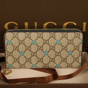 Gucci �������� 307982_8879F 