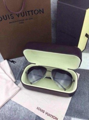 [LOUIS VUITTON] ���̺��� ZO570U