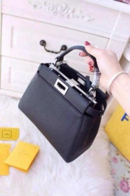 [FENDI] ��� ��ī�� ��