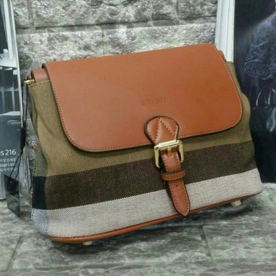 [Burberry] ������ ���� ũ�ν� ��