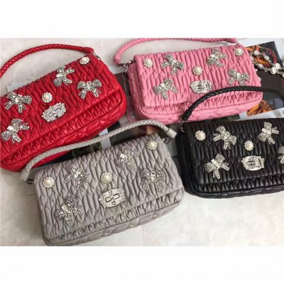[Miumiu] �̿�̿� ��� Ŭ��ġ 5BD417