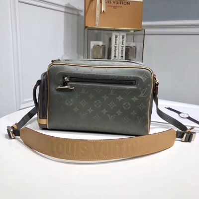 [Louis vuitton] ���̺��� ƼŸ�� ī�޶� ũ�ν� �� M43884