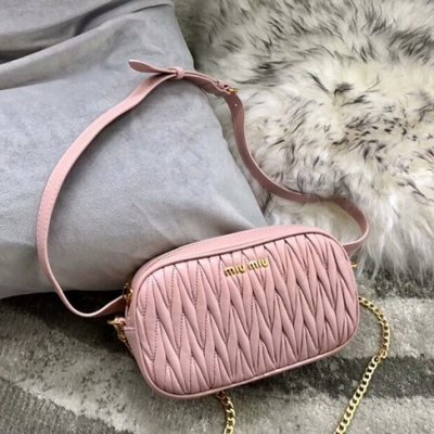 MIU MIU [Miumiu] �̿�̿� ��Ʈ�� 5BL005