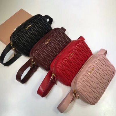 MIU MIU [Miumiu] �̿�̿� ��Ʈ�� 5BL018