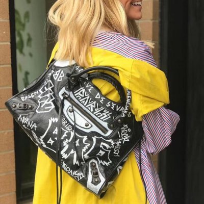 [Balenciaga] �߷��þư� Ŭ���� ��Ƽ �ڵ�� �̵� 5055500