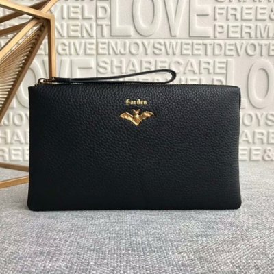 [Gucci] ���� ���� �ΰ� Ŭ��ġ 19010732