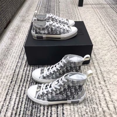 [Dior] ��� Ʈ���� ����Ŀ�� ����ž ���� 19022131 