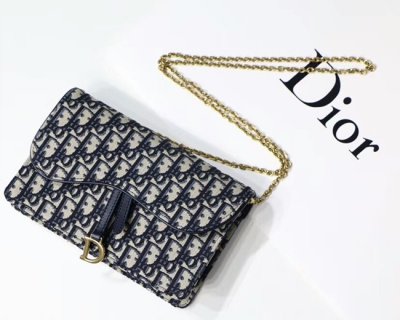 [Dior] ��� Saddle oblique Ŭ��ġ ü�ι� 