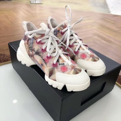 [Dior] ��� ���� ũ���� ����Ŀ�� 19040831