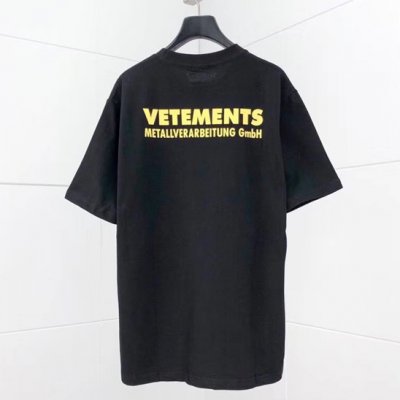 [Vetements] ��Ʈ�� ������� �ΰ� ������ Ƽ���� 19070435 