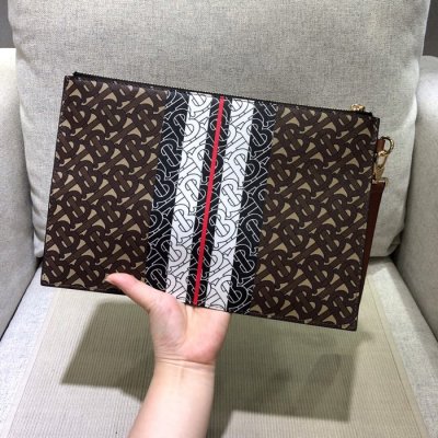 [Burberry] ������ ��/�� TB�ΰ� Ŭ��ġ�� 19091740