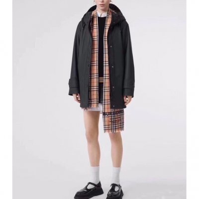 [Burberry] ������ ĳ�ù̾� Ŭ���� üũ ���÷� 19092431