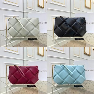 [Bottega Veneta] ���װ� ����Ÿ �е� ������ Ŭ��ġ 20030933