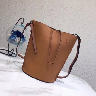 [Loewe] �ο��� ����Ʈ ��Ŷ �� 20110532