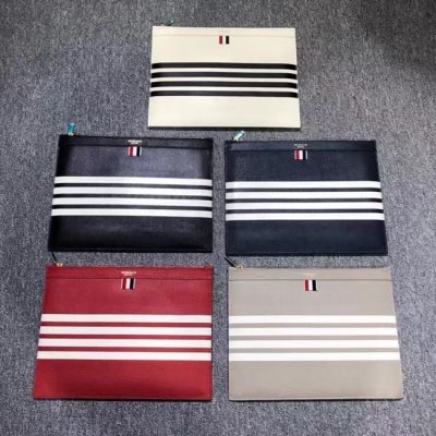 [Thom Browne] ����� �ñ״��� Ŭ��ġ��  21021633