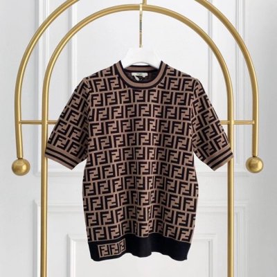 [Fendi] ��� �ΰ� ���� ���ڽ� ��Ʈ 21030933