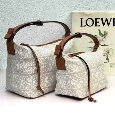 [Loewe] �ο��� Cubi ť�� �Ƴ��׷� �ΰ� ĵ���� �� 21052845