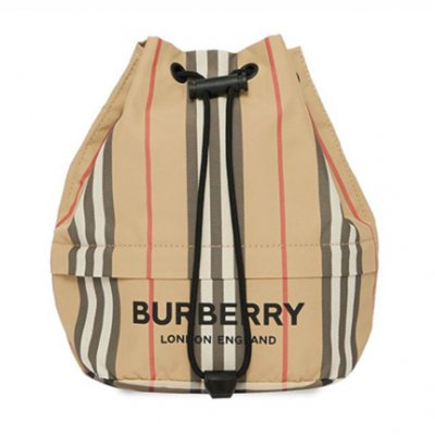 [Burberry] ������ ���̺� ������ ��Ʈ������ ��Ŷ�� 21060130