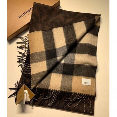 [Burberry] ������ TB �ΰ� Ŭ���� üũ ĳ�ù̾� ���÷� 21090234