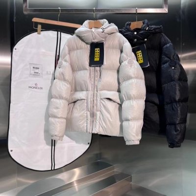 [Moncler] ��Ŭ���� * 1017 �˸��� 9SM ��/�� ������Ʈ �ĵ� �е� 21102144