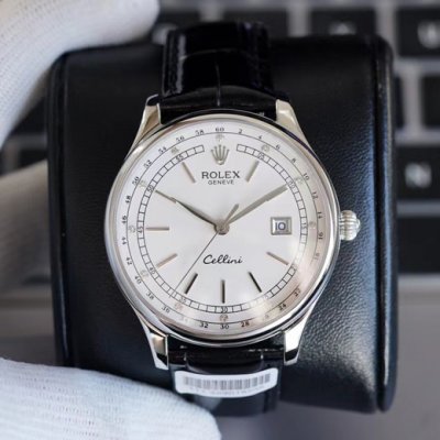 [Rolex] �ѷ��� ÿ���� ���̾� ���� �ð� 21112738