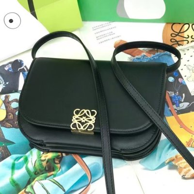 [Loewe] �ο��� ���� Goya ��� ũ�ν��� 22030249