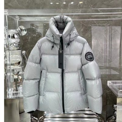 [Canada Goose] ĳ���ٱ��� ��/�� ũ������ Ǫ�� �е� 22081942