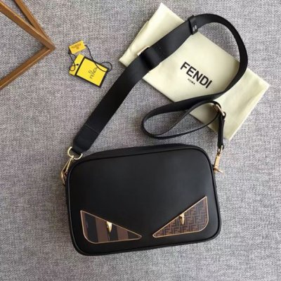 [Fendi] ��� ��/�� ���� �ΰ� Ŭ��ġ ũ�ν� �� 22091737