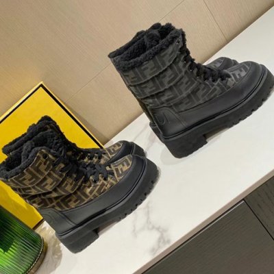 [Fendi] ��� �ΰ� �þ ����� ���� 20120362