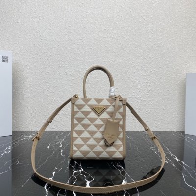[Prada] ����� �ɺ� �ڼ� �к긯 �̴� �� 1BA355_2FKL_F0J0A_V_OOM