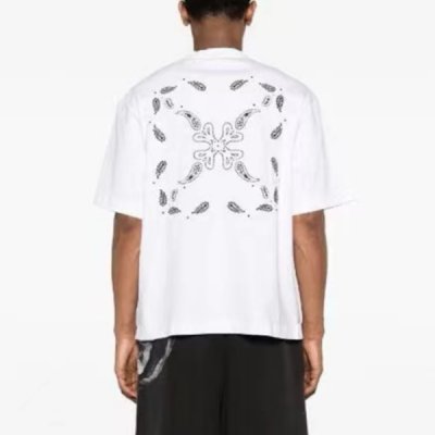 [Off-White] ����ȭ��Ʈ ��/�� Bandana Arrow cotton T-shirt  OMAA120S24JER0030110