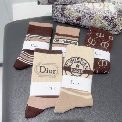 [Dior] ��� �ΰ� �轺 5pcs 24110430