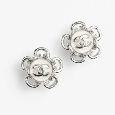 [Chanel] ���� Stud Earrings ABE286-B18123-NZU04