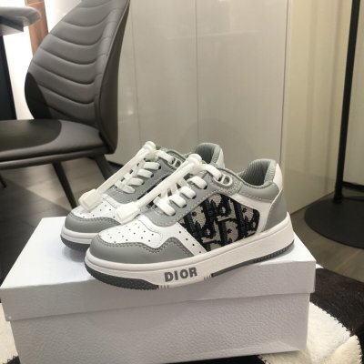 [Dior] ��� Ű�� B27 �ο�ž ����Ŀ�� �׷���