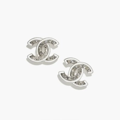 [Chanel] ���� Stud Earrings