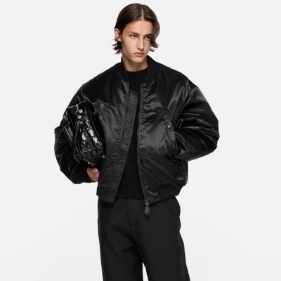 [Acne Studios] ��ũ�� ��Ʃ��� �ΰ� ���� ��Ŷ FN-MN-OUTW001273