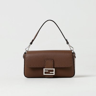 [Fendi] ��� ��� �ٰ�Ʈ 612 �ڵ� ��ƼĪ īǪġ�� �������� �� 8br600arbbf0emr