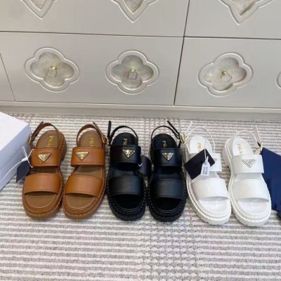 [Prada] ����� Prada buckle-strap Platform Sandals 26061230